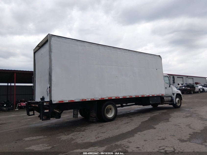 2017 HINO 238/258/268 auction photo 4