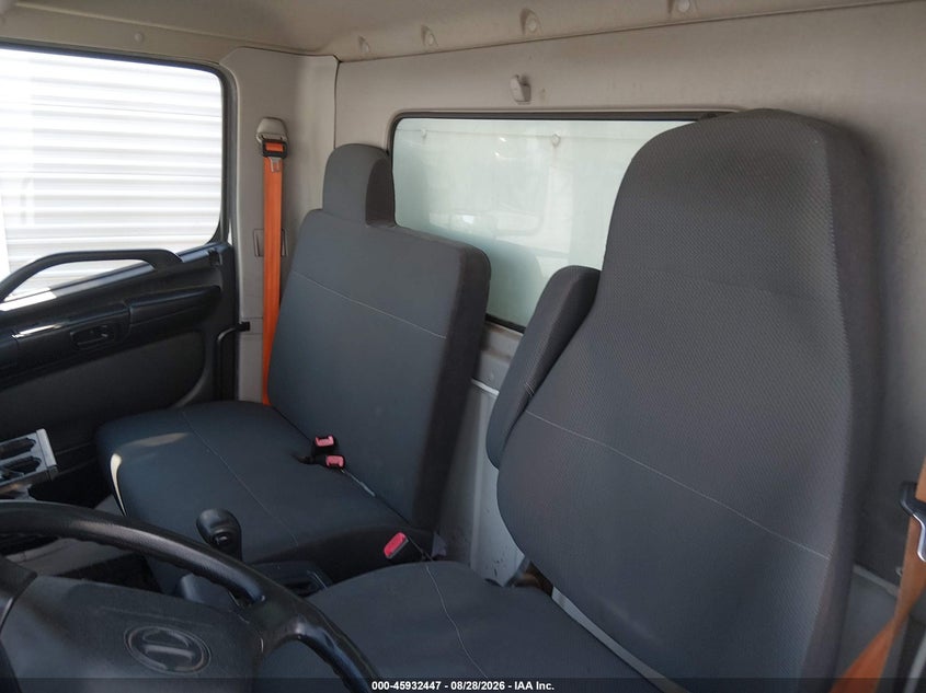 2017 HINO 238/258/268 auction photo 6