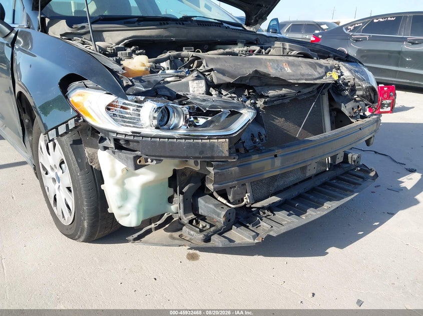 2014 FORD FUSION auction photo 6