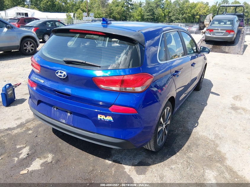 2019 HYUNDAI ELANTRA GT auction photo 4