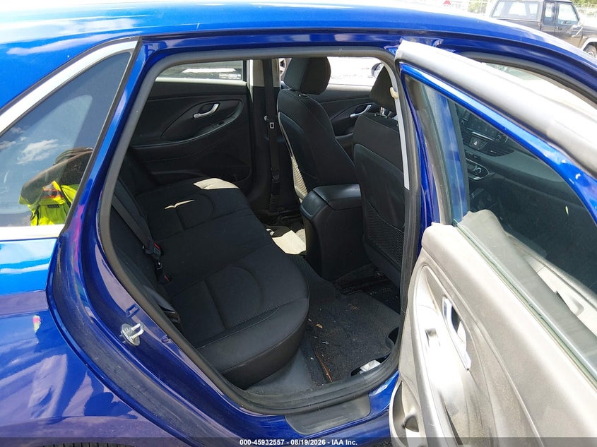 2019 HYUNDAI ELANTRA GT auction photo 8