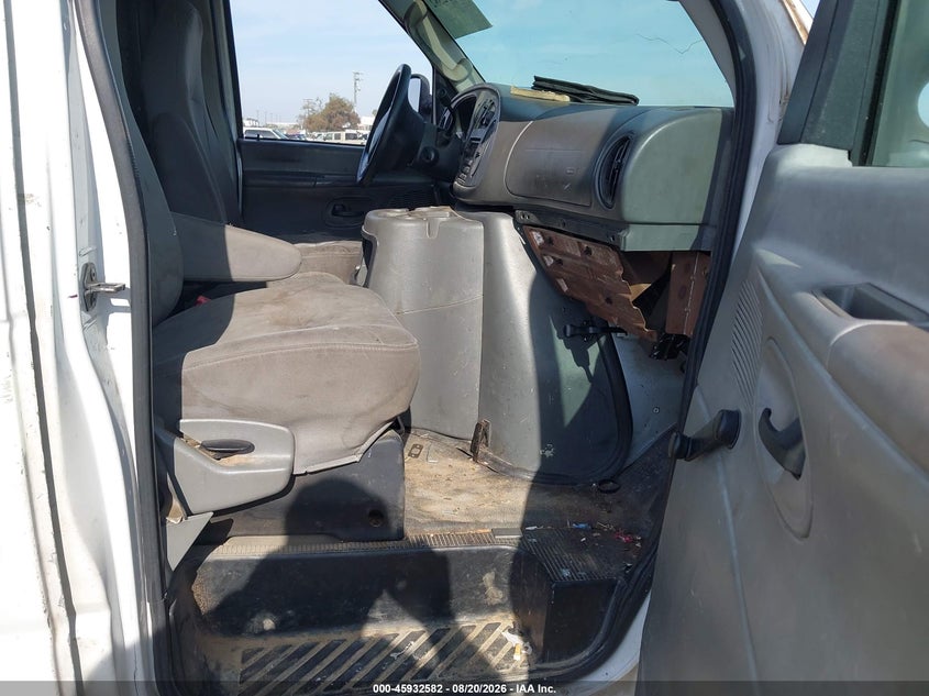 2005 FORD E-350 SUPER DUTY auction photo 5