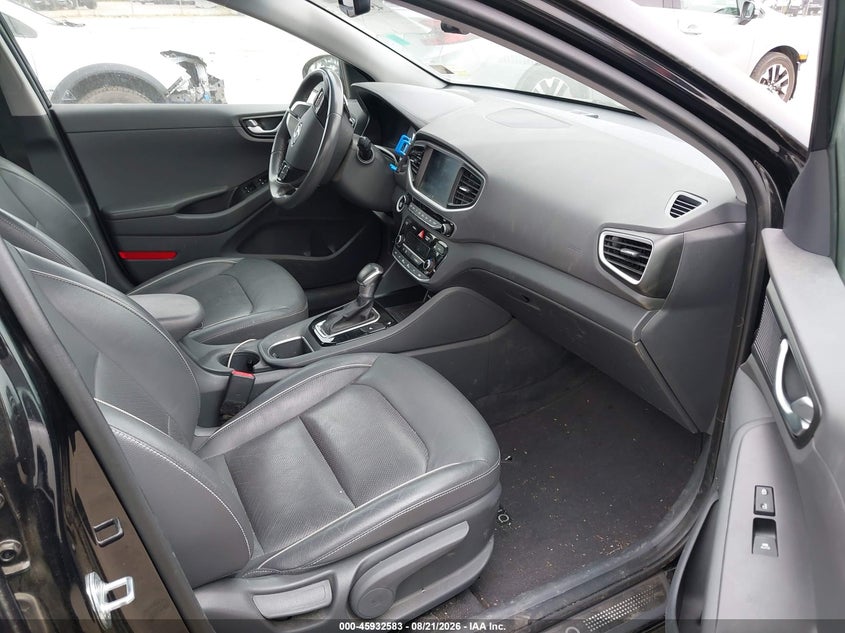 2019 HYUNDAI IONIQ HYBRID auction photo 5