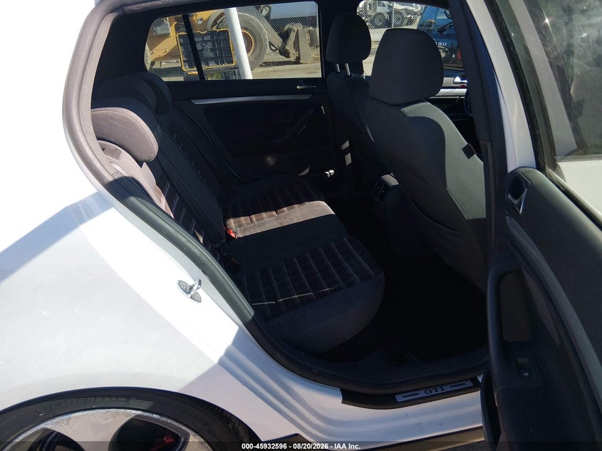 2009 VOLKSWAGEN GTI auction photo 8