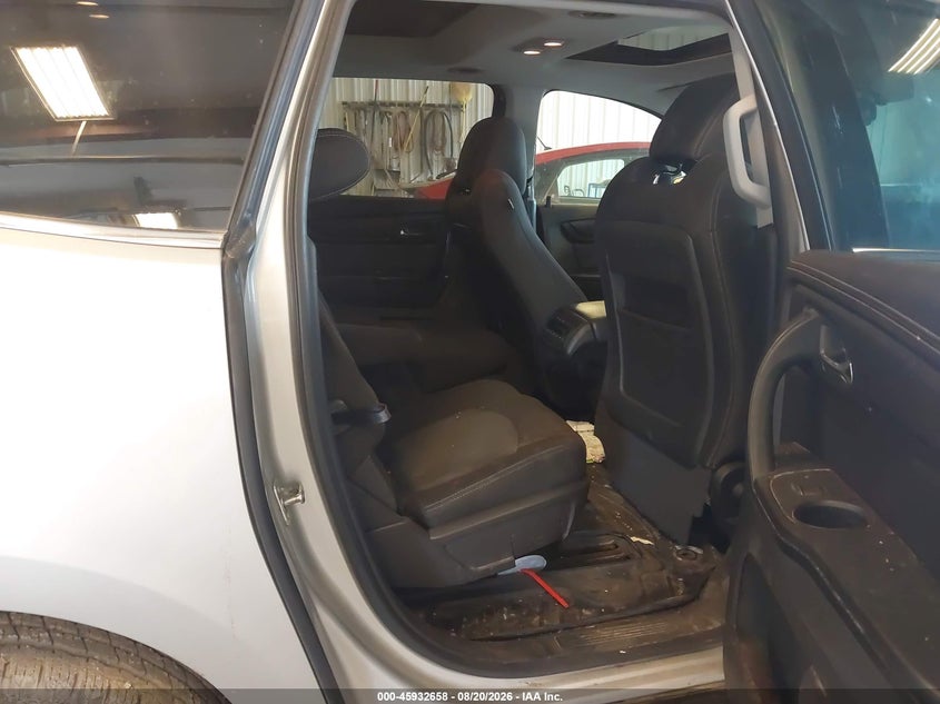 CHEVROLET TRAVERSE 2017 VIN 1GNKVHKD3HJ153686