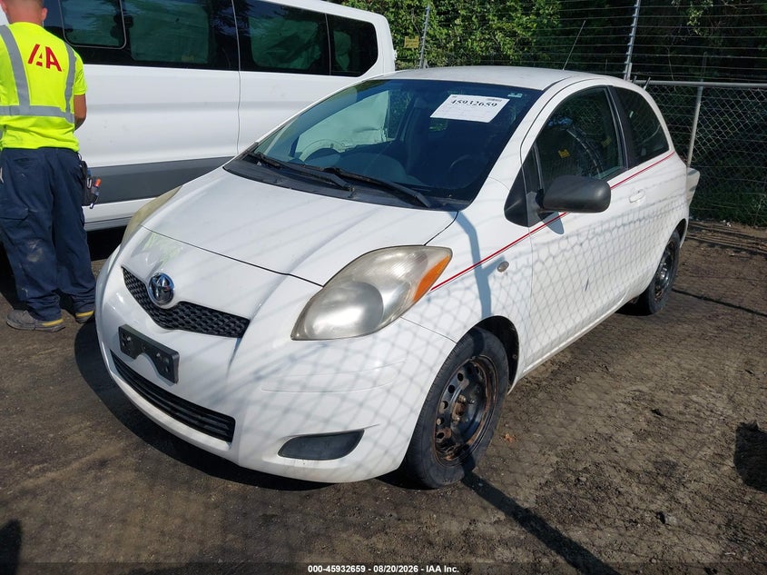 2010 TOYOTA YARIS auction photo 2