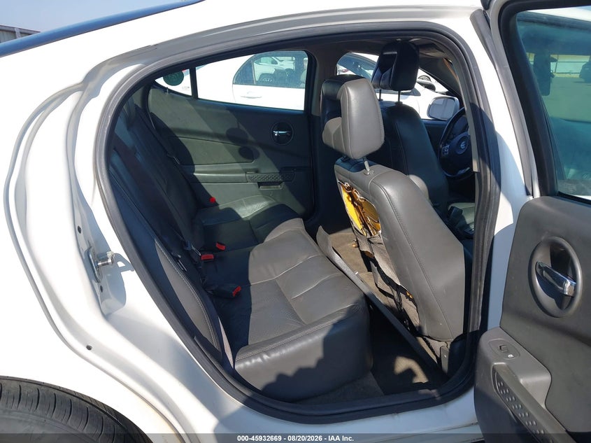 2004 PONTIAC GRAND PRIX auction photo 8