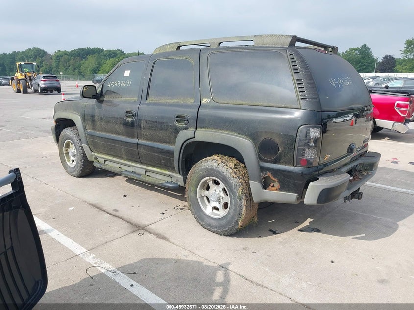 2004 CHEVROLET TAHOE auction photo 3