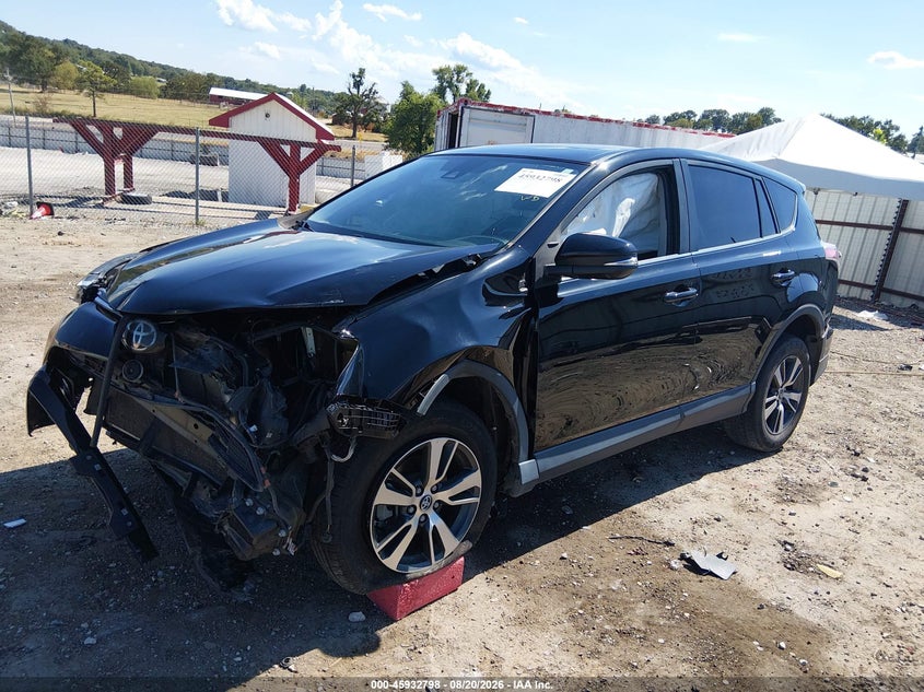 2018 Toyota RAV 4, Front End, IAAI, VIN 2T3RFREV2JW705362 — photo 2