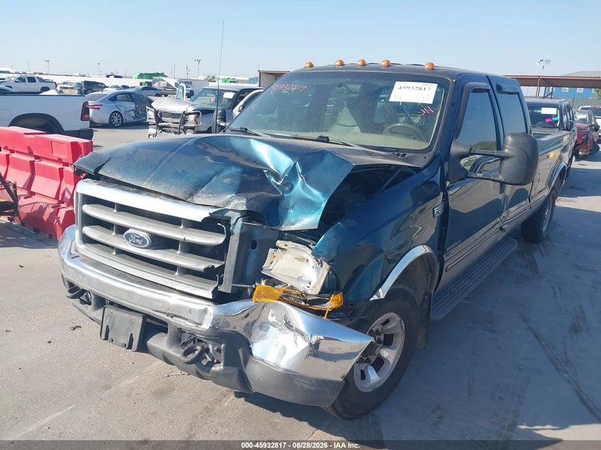 1999 Ford F250, Front End, IAAI, VIN 1FTNW20F2XEB70927 — photo 2