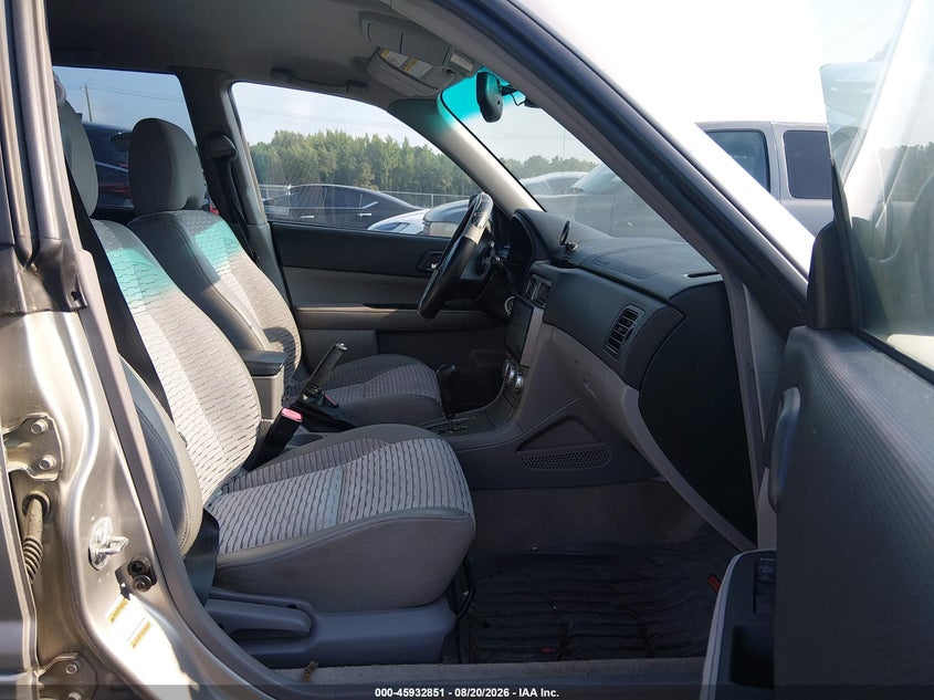 2005 SUBARU FORESTER auction photo 5