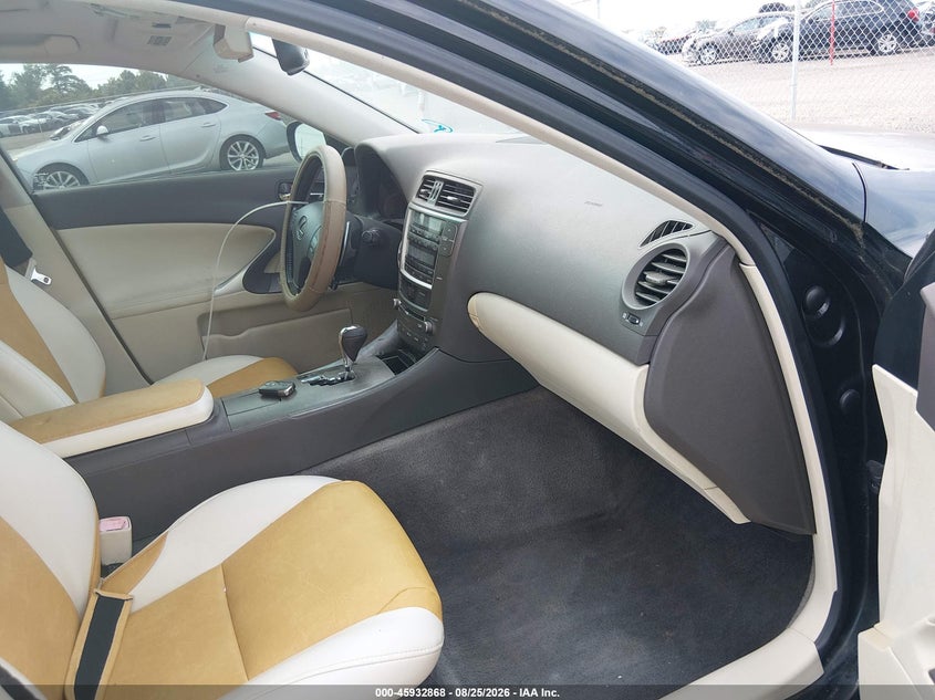 2009 LEXUS IS 250 auction photo 5
