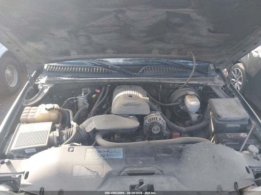 2005 GMC SIERRA PICKUP 5.3L V-8 295HP