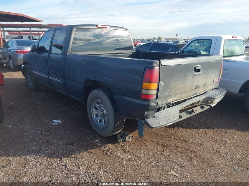 2005 GMC SIERRA PICKUP 5.3L V-8 295HP