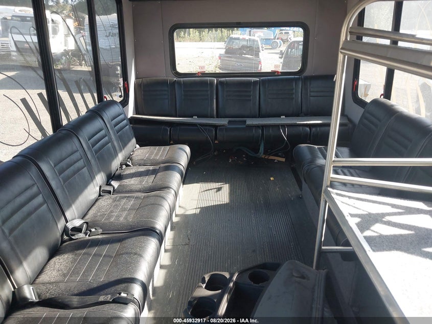 2013 FORD E-350 CUTAWAY auction photo 7