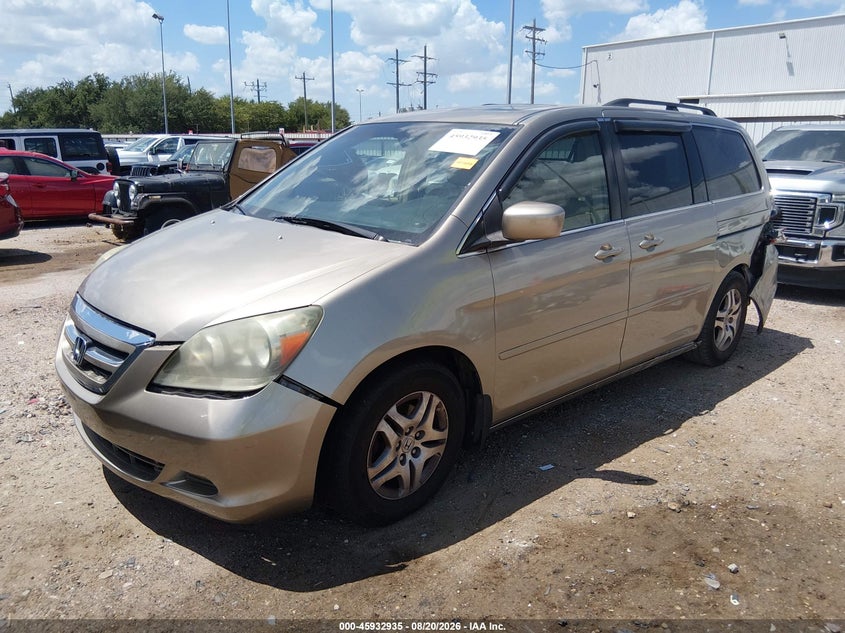 2006 Honda Odyssey, Rear, IAAI, VIN 5FNRL38726B026983 — photo 2