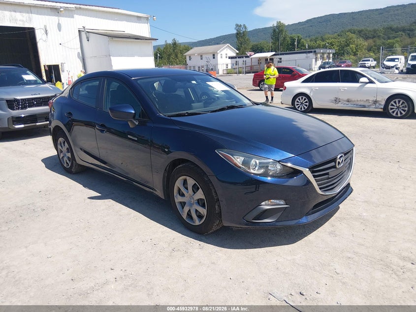 2015 MAZDA MAZDA3 auction photo 1
