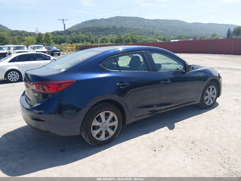 2015 MAZDA MAZDA3 auction photo 4