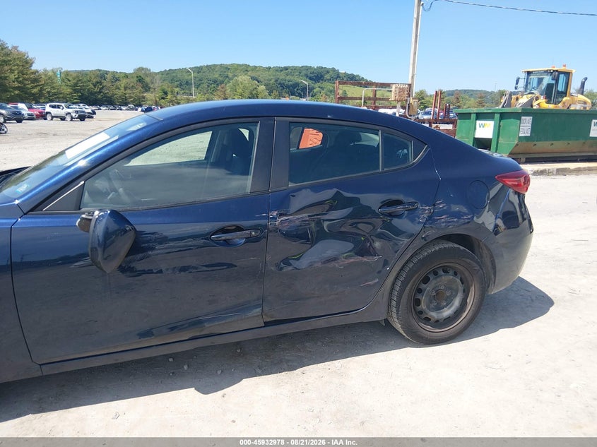 2015 MAZDA MAZDA3 auction photo 6