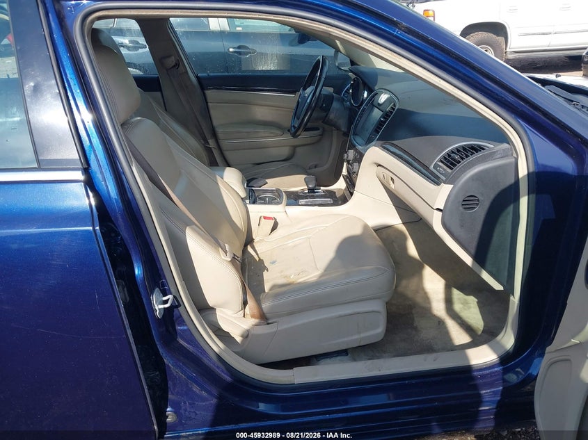 2014 CHRYSLER 300 auction photo 5