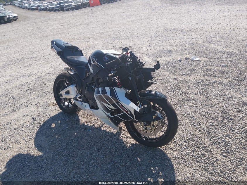 2016 HONDA CBR600 — zdjęcie z aukcji