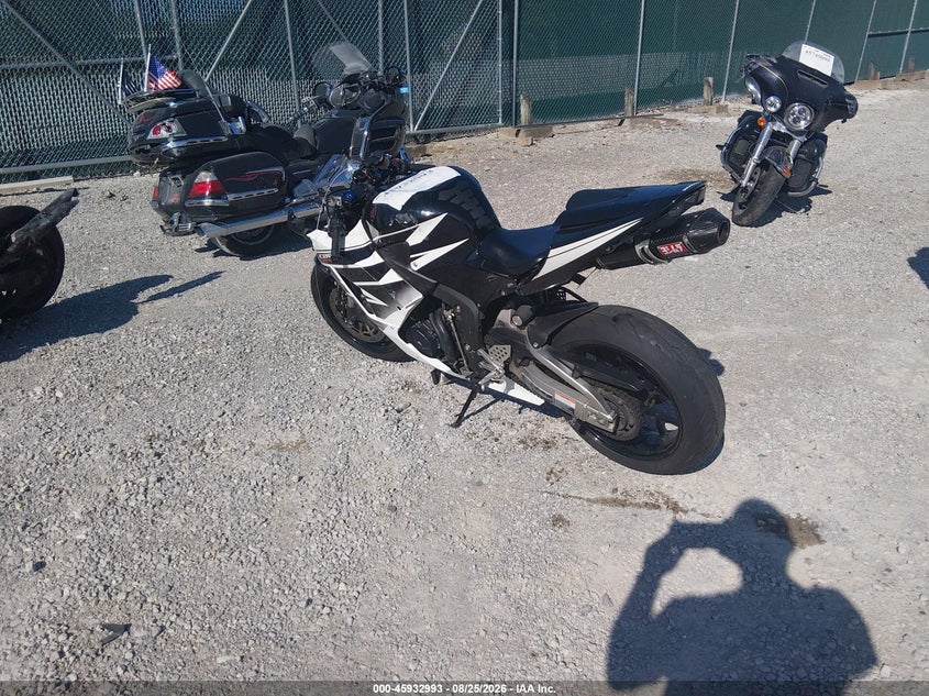 2016 HONDA CBR600 — zdjęcie 3