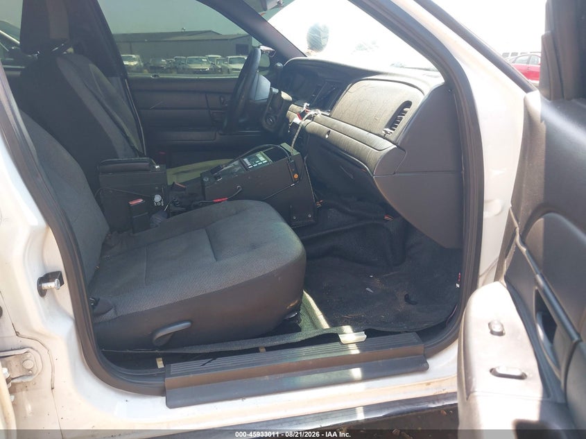 2008 FORD CROWN VICTORIA auction photo 5