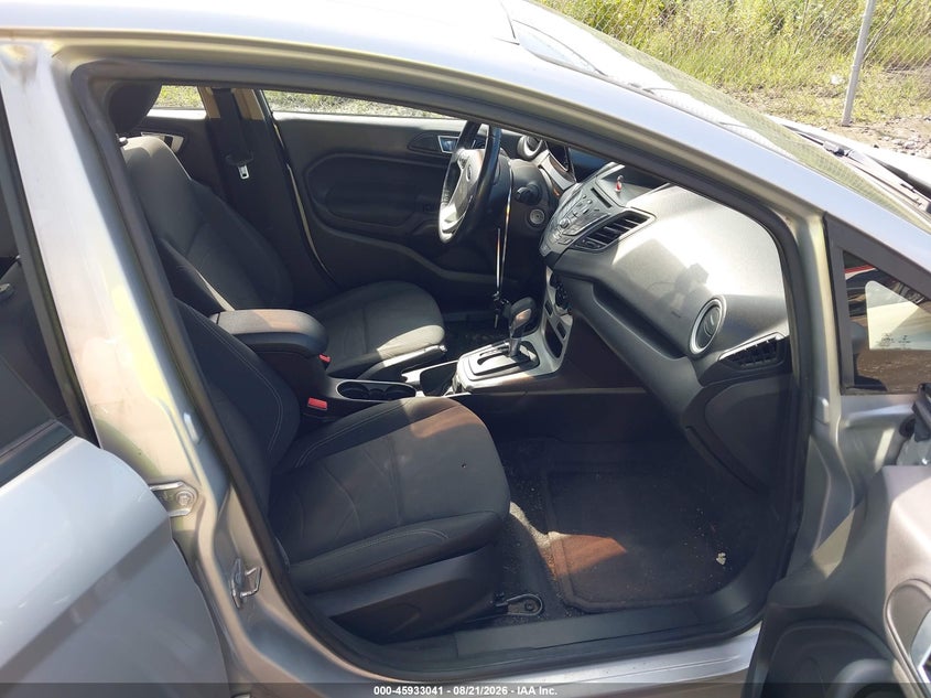 2015 FORD FIESTA auction photo 5