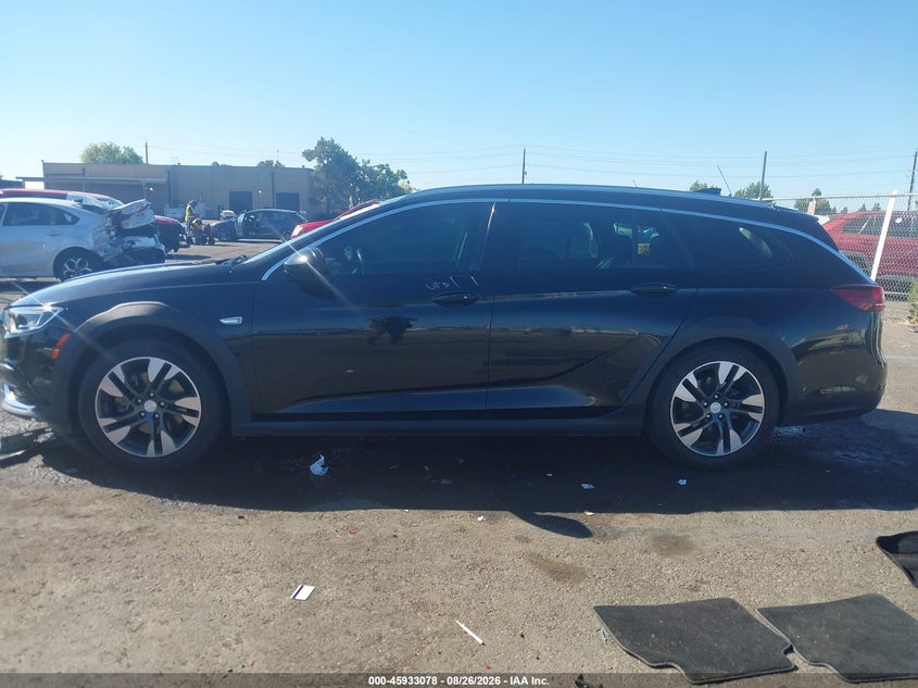 BUICK REGAL TOURX 2018 VIN W04GV8SX4J1121581