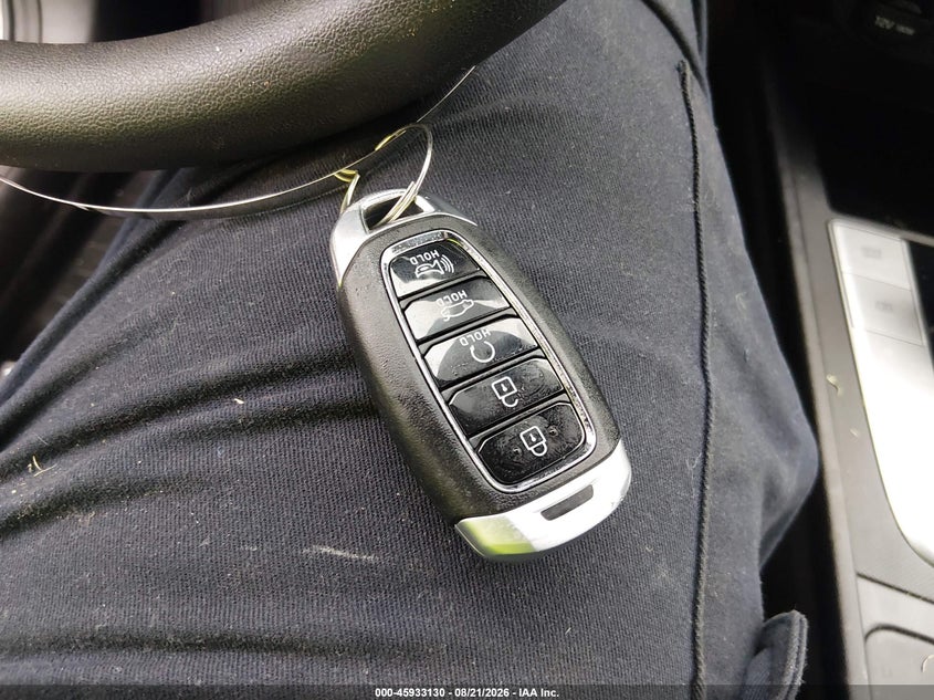 Photo 11 - HYUNDAI ELANTRA