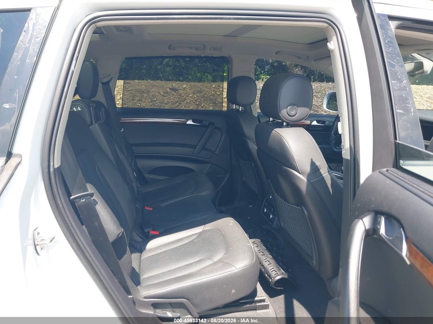 AUDI Q7 2015 VIN WA1DGAFE1FD011560