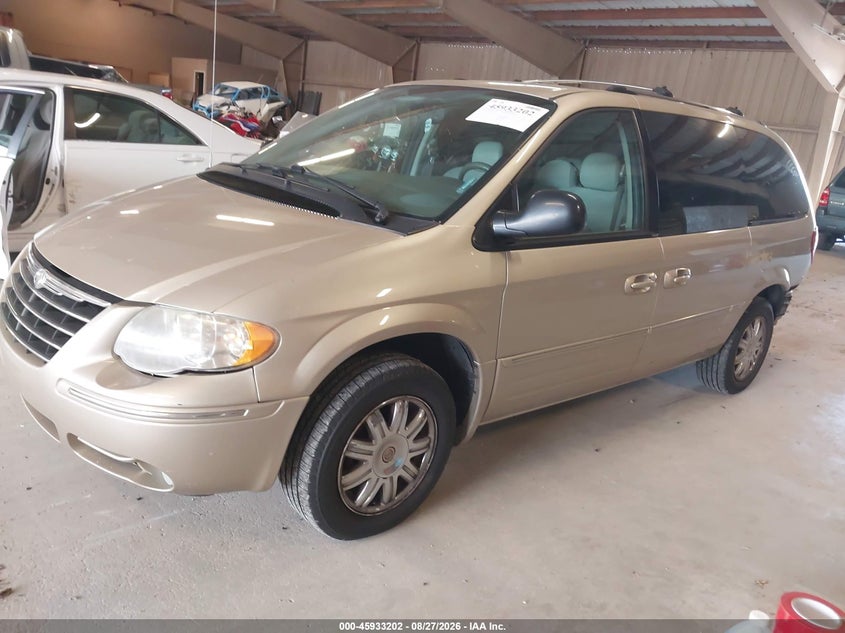 2005 CHRYSLER TOWN & COUNTRY — zdjęcie 2