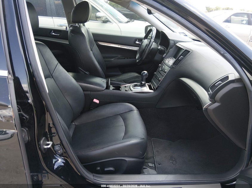 2010 INFINITI G37 auction photo 5