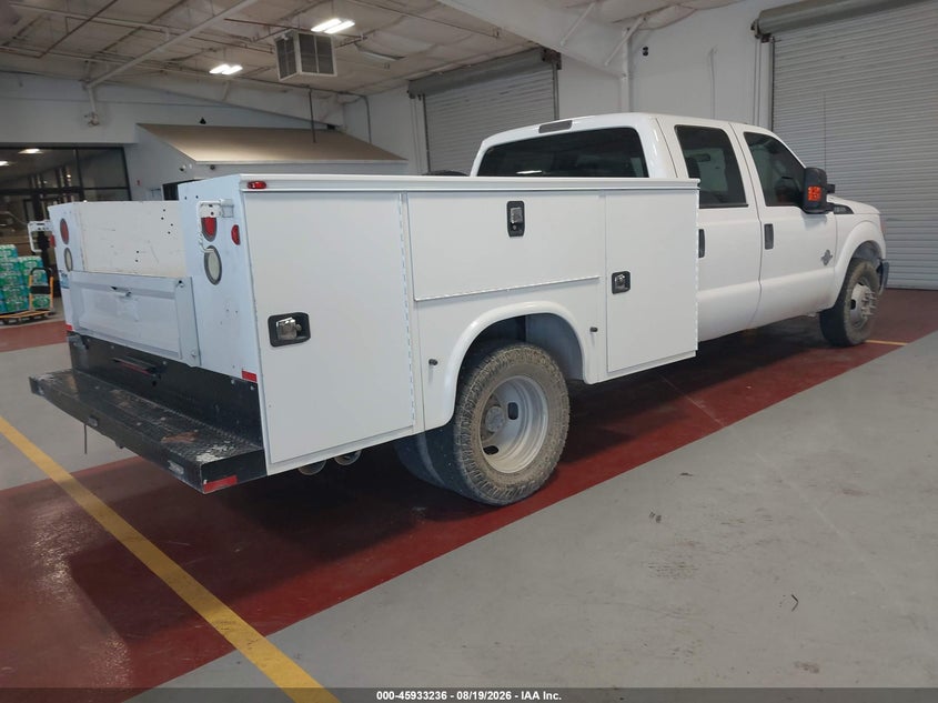 2015 FORD F-350 CHASSIS auction photo 4