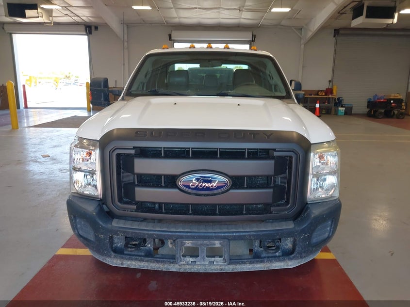 2015 FORD F-350 CHASSIS auction photo 6