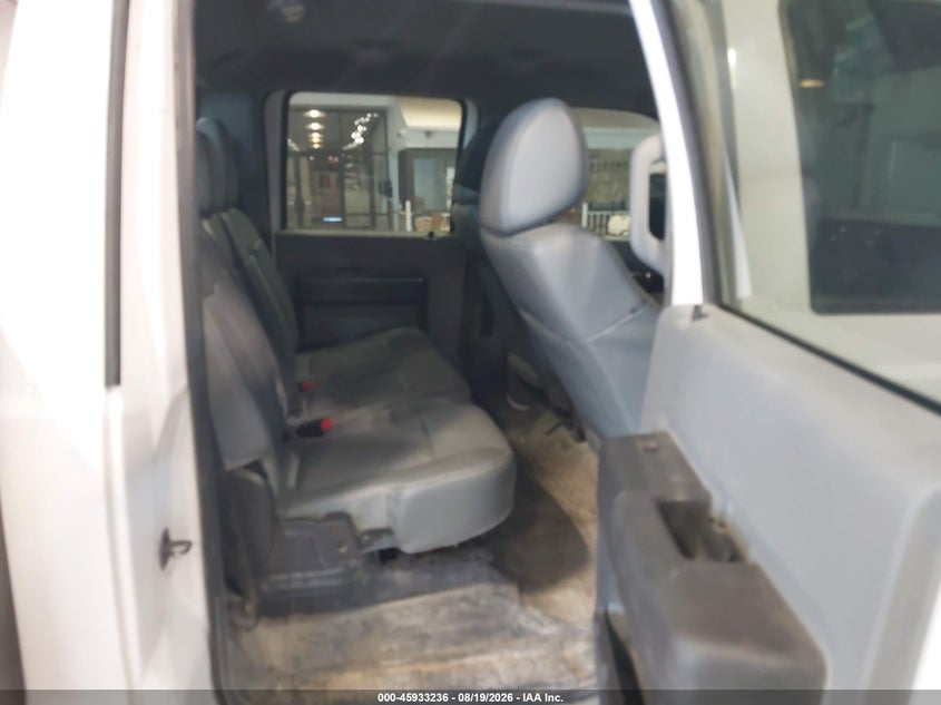 2015 FORD F-350 CHASSIS auction photo 8