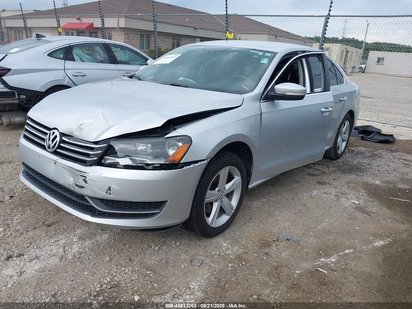 2014 Volkswagen Passat, Front End, IAAI, VIN 1VWBS7A31EC115097 — photo 2