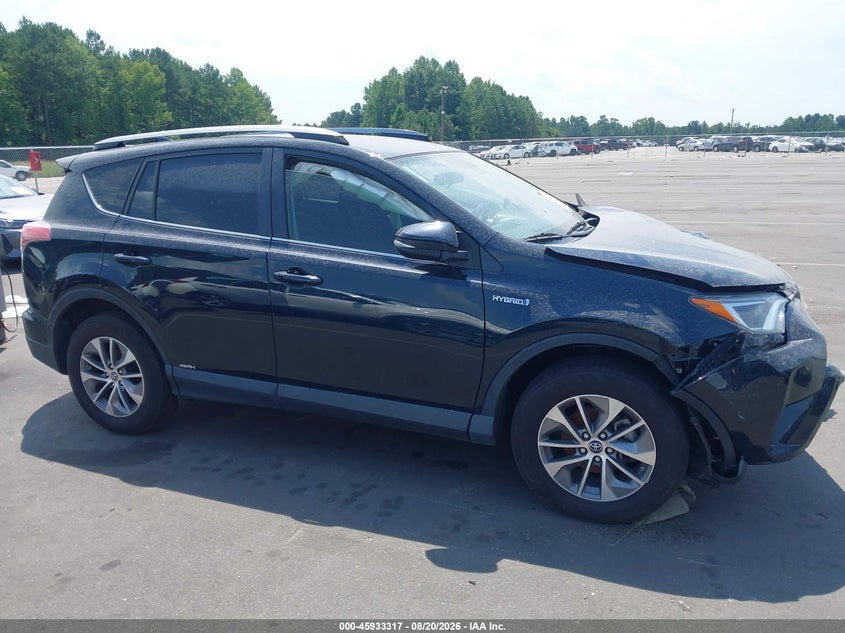 TOYOTA RAV4 HYBRID - zdjęcie 13
