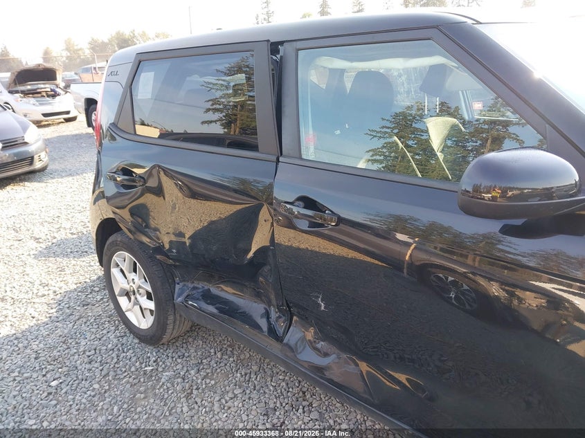 2021 KIA SOUL auction photo 6