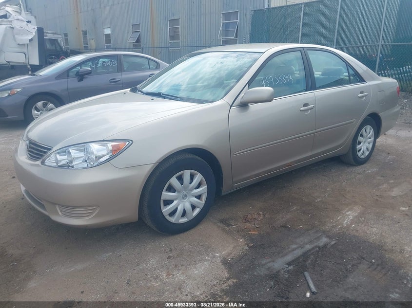 2005 Toyota Camry, Звичайний знос, IAAI, VIN 4T1BE32K75U084386 — фото 2
