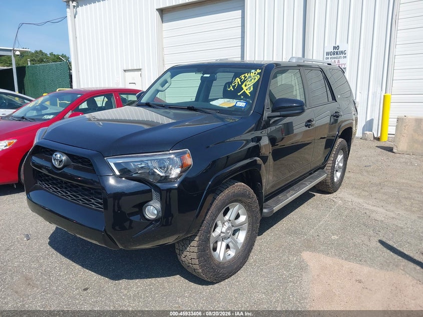 2018 TOYOTA 4RUNNER auction photo 2