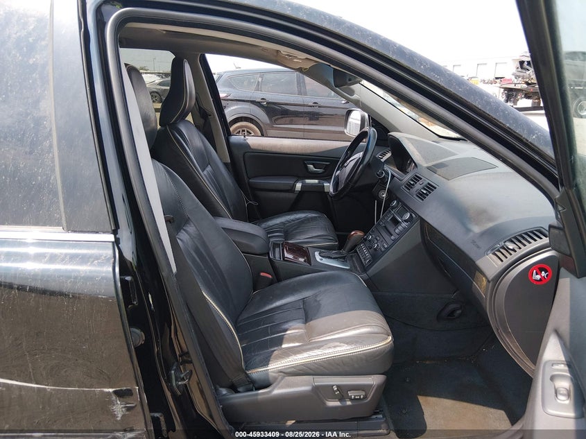 VOLVO XC90 2013 VIN YV4952CY1D1637305