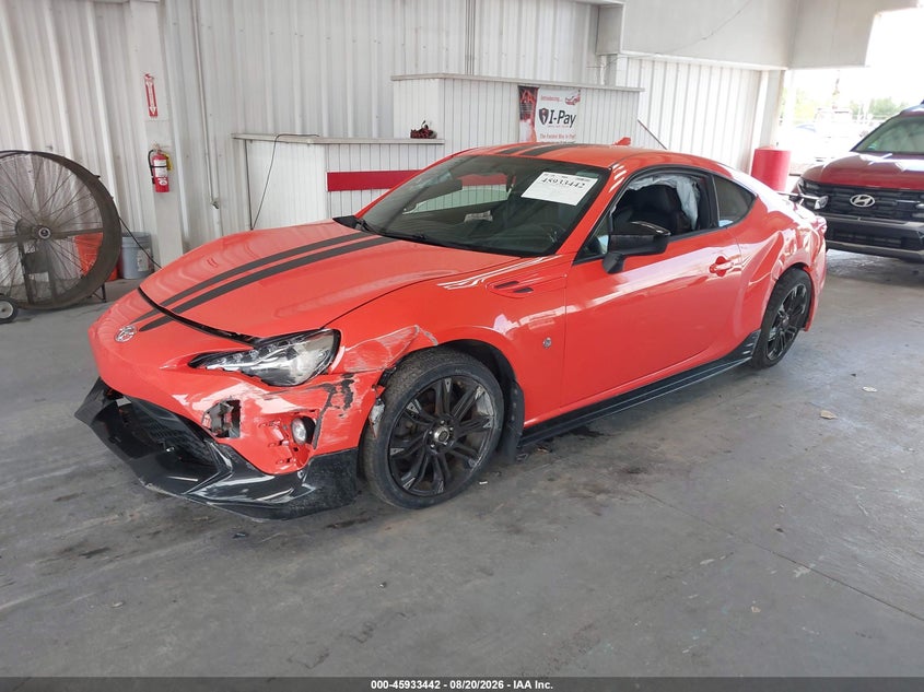 2017 TOYOTA 86 — zdjęcie 2