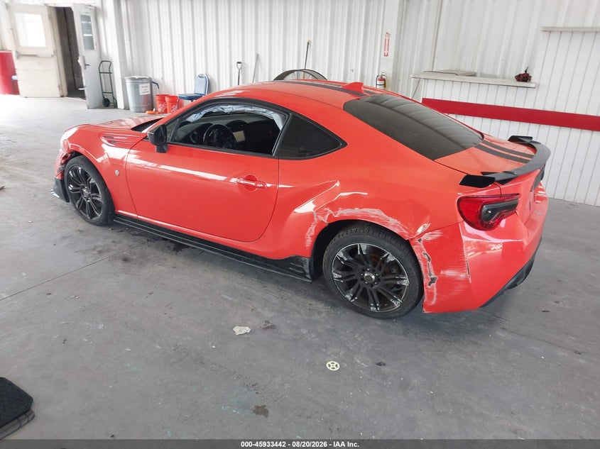 2017 TOYOTA 86 — zdjęcie 3