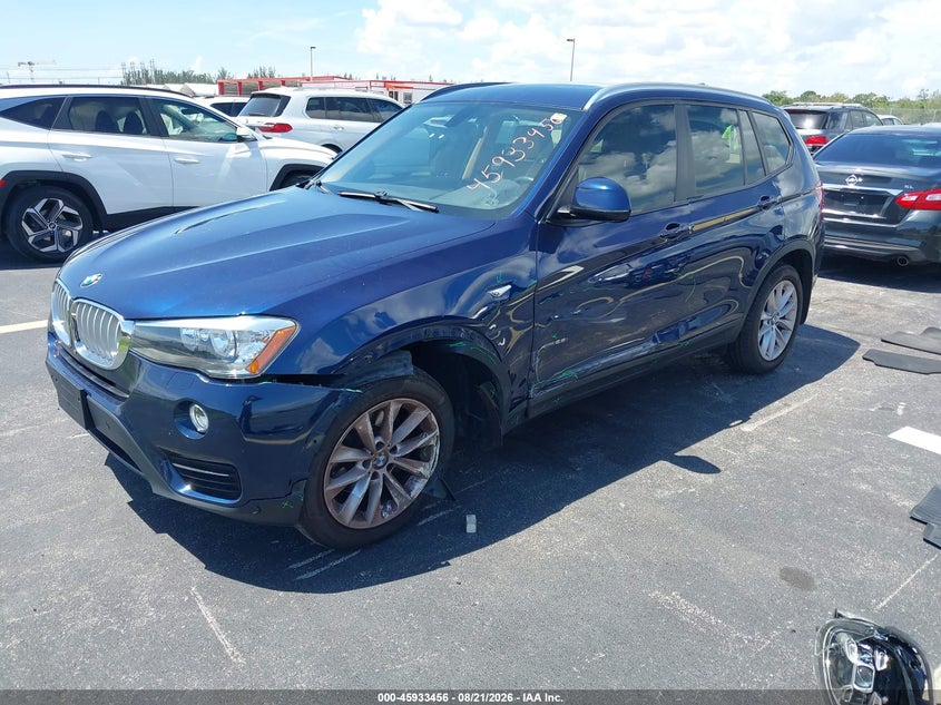 2017 BMW X3, Левый бок, IAAI, VIN 5UXWX9C31H0W74684 — фото 2