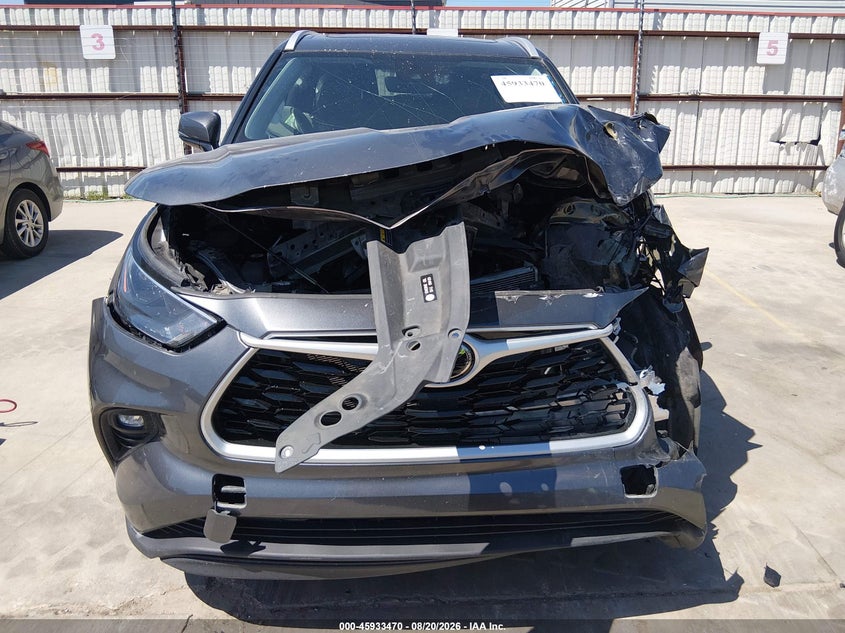 TOYOTA HIGHLANDER - zdjęcie 12