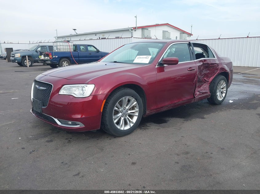 2018 Chrysler 300, Left Side, IAAI, VIN 2C3CCAAGXJH314049 — photo 2