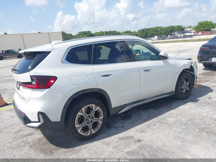 2025 BMW X1 auction photo 4