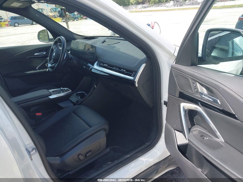 2025 BMW X1 auction photo 5