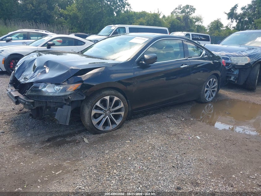 2013 Honda Accord, Front & Rear, IAAI, VIN 1HGCT2B83DA010025 — photo 2